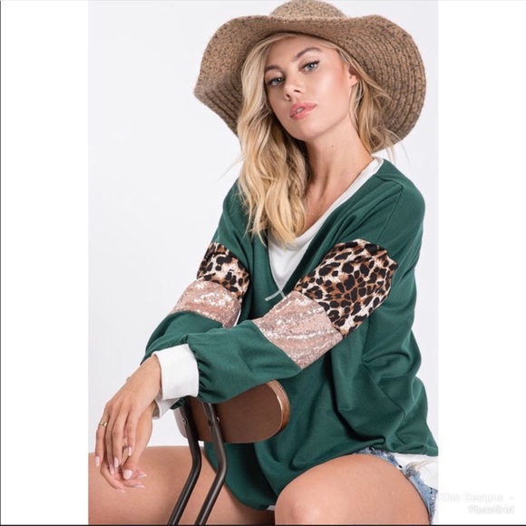 French Terry Contrast Sequin Sleeve Pull-Over - Picture 6 of 6